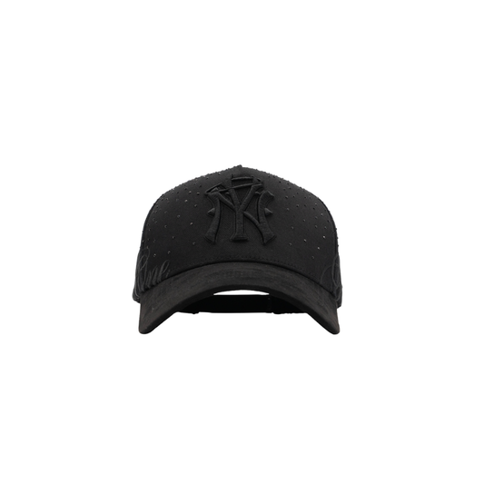 31 Hats "Forever Black"